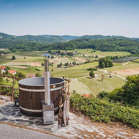 Authentic Countryside Villa With Hot Tub Veliki Kamen ภายนอก รูปภาพ